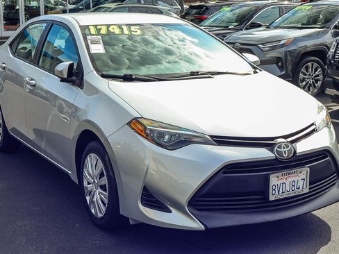 Used 2019 Toyota Corolla LE FWD image 17