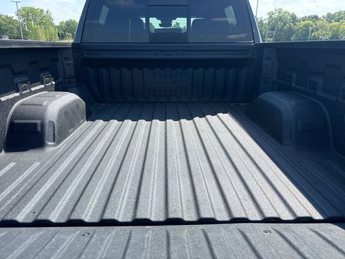 Certified 2024 Chevrolet Silverado 1500 High Country w/ Technology Package AWD/4WD image 7