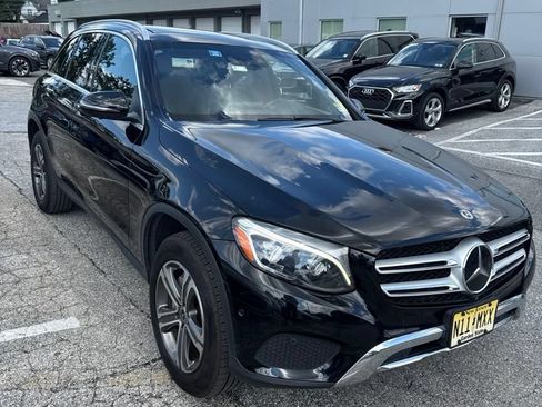Used 2019 Mercedes-Benz GLC 300 4MATIC image 21