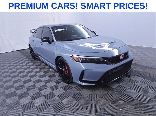 Used 2025 Honda Civic Type R image 1