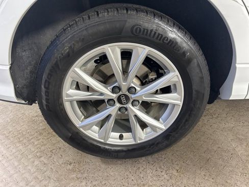 Used 2023 Audi Q3 2.0T Premium Plus w/ Premium Plus Package image 9