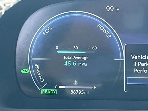 Used 2024 Toyota Crown Limited image 8