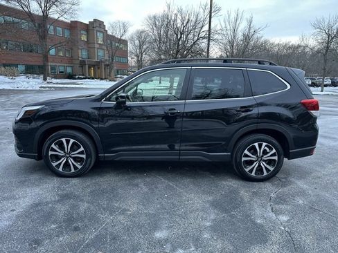 Used 2022 Subaru Forester Limited image 9