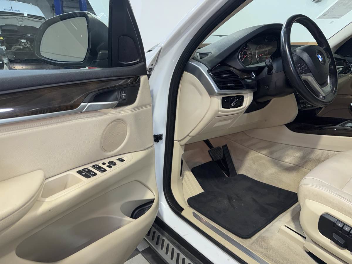 Used 2015 BMW X5 xDrive35i AWD/4WD image 16