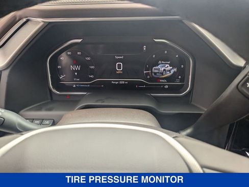 New 2025 GMC Sierra 3500 Denali w/ Denali Reserve Package image 22