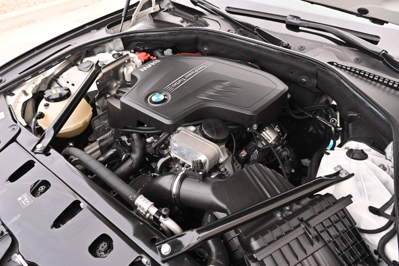 Used 2016 BMW 528i Sedan RWD image 32