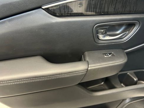 Used 2023 Honda Pilot Elite image 29