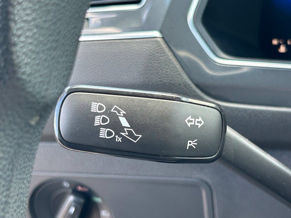 Used 2022 Volkswagen Tiguan S FWD image 24