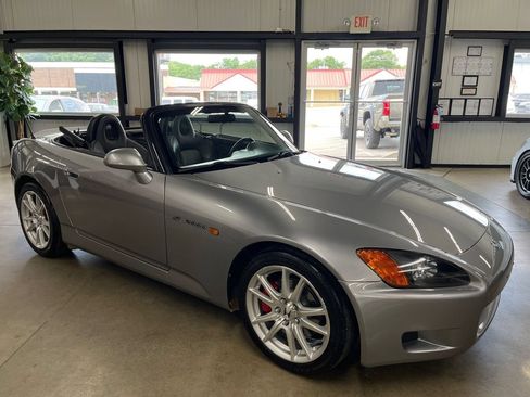 Used 2001 Honda S2000 image 22