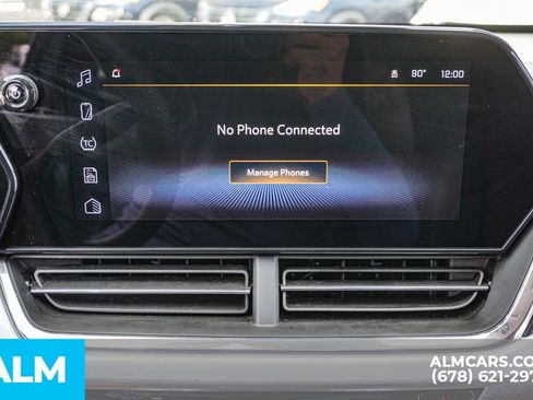 Used 2025 Chevrolet Trax LT FWD image 35