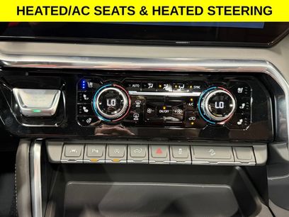 New 2026 GMC Sierra 1500 Denali Ultimate w/ LPO, Black Badging Package