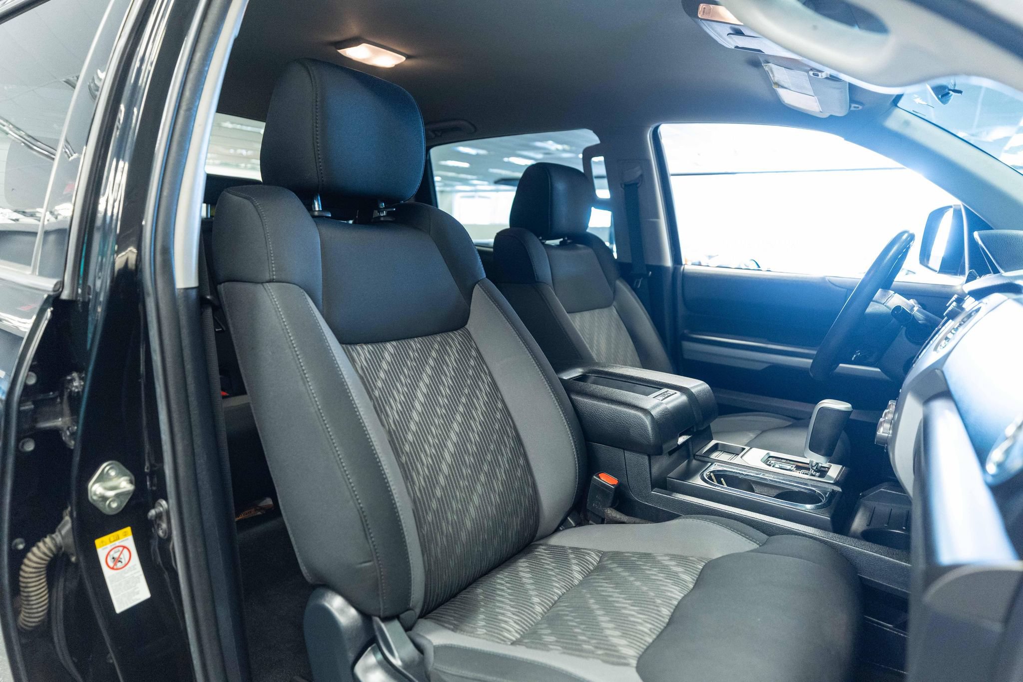 Used 2019 Toyota Tundra SR5 AWD/4WD image 15