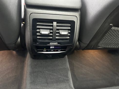 Used 2019 BMW X3 xDrive30i w/ Convenience Package image 17