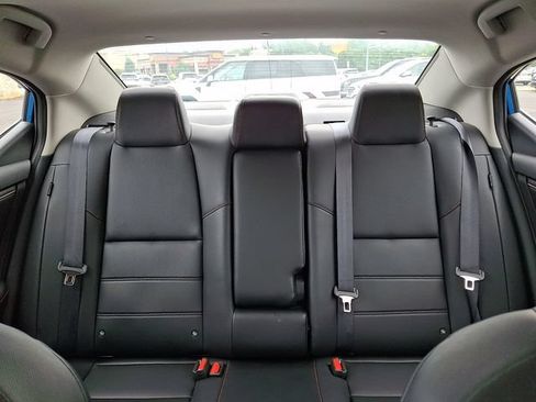 Used 2023 Nissan Sentra SR w/ SR Premium Package FWD image 19