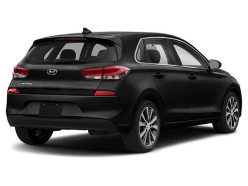 Used 2020 Hyundai Elantra GT FWD image 2
