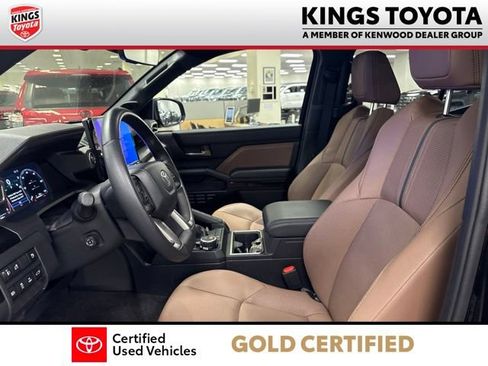 Certified 2025 Toyota 4Runner Limited AWD/4WD image 15