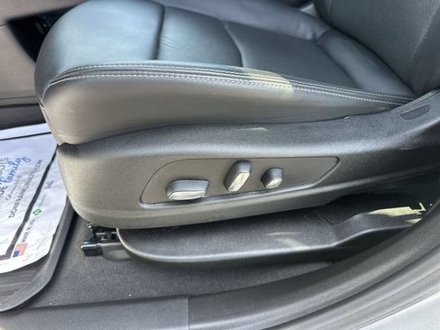 Used 2024 Cadillac XT6 Sport w/ LPO, ONYX Package AWD/4WD image 12