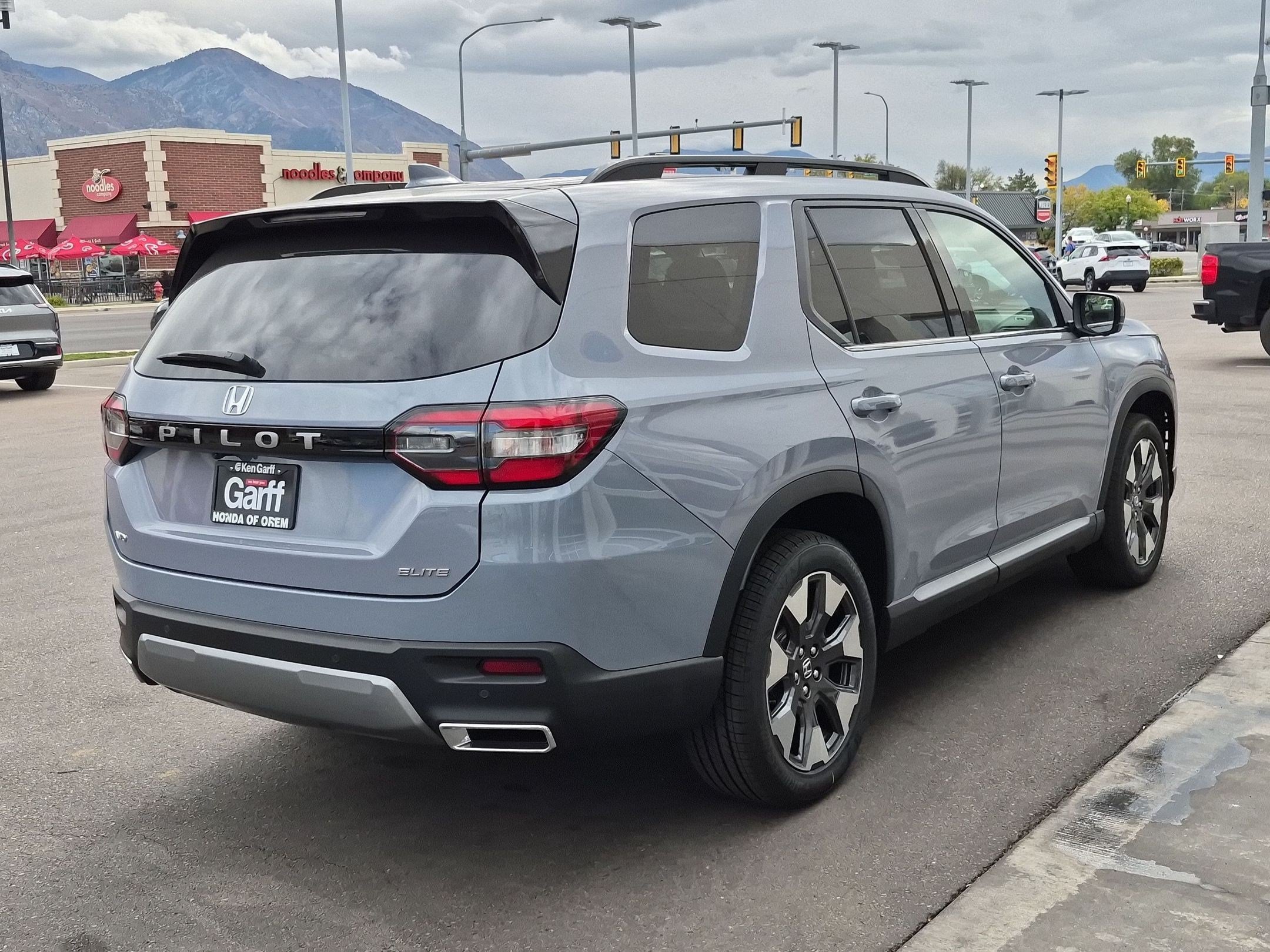 New 2026 Honda Pilot Elite image 3