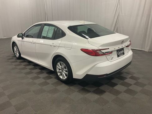 Used 2025 Toyota Camry LE AWD/4WD image 5
