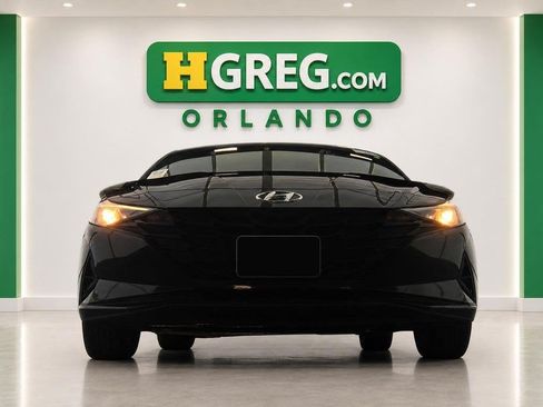 Used 2023 Hyundai Elantra SE FWD image 7
