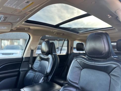 Used 2021 Lincoln Aviator Reserve w/ Equipment Group 210A AWD/4WD image 24