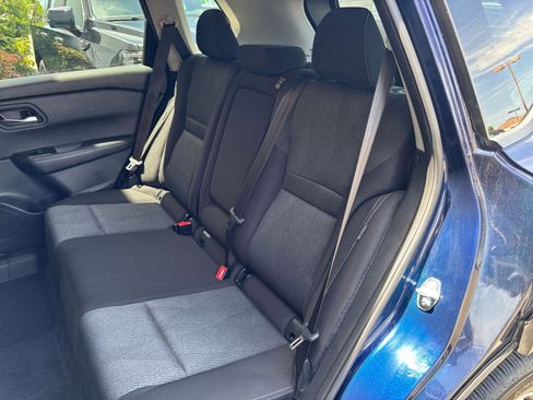 Used 2025 Nissan Rogue SV FWD image 39