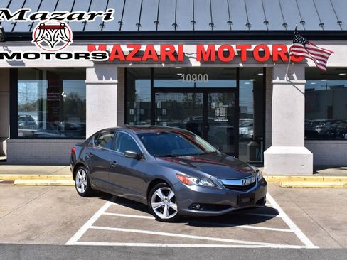 Used 2013 Acura ILX w/ Technology Package FWD image 1