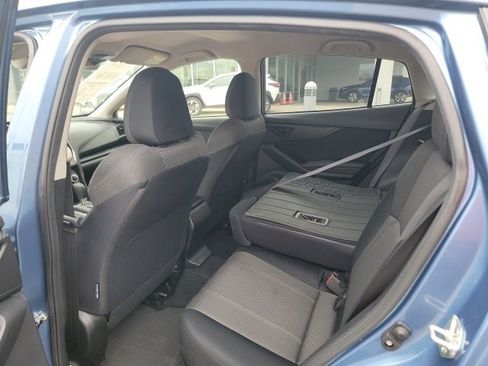 Used 2023 Subaru Crosstrek 2.0i image 9