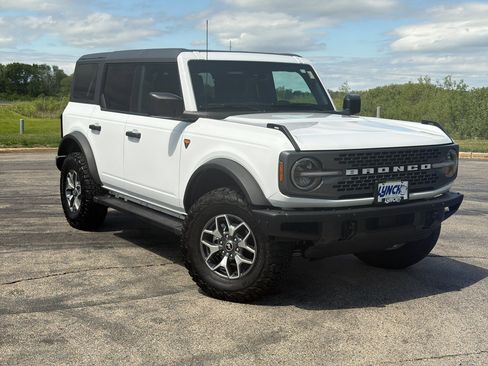 Used 2024 Ford Bronco Badlands AWD/4WD image 5