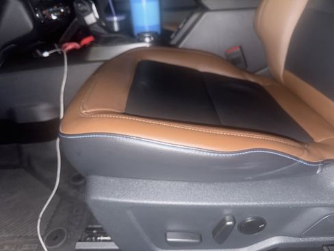 Used 2024 Ford Bronco Outer Banks image 16