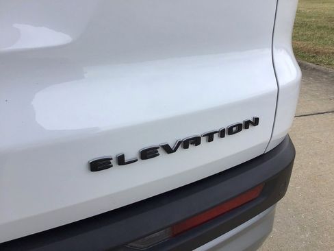 Used 2025 GMC Acadia Elevation image 46