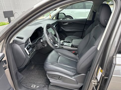 Used 2023 Audi Q7 2.0T Premium w/ Convenience Package AWD/4WD image 18