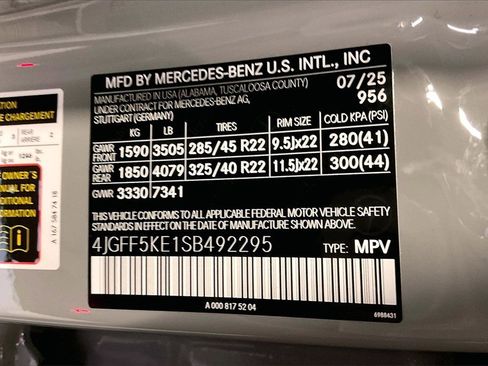 New 2025 Mercedes-Benz GLS 450 4MATIC image 13