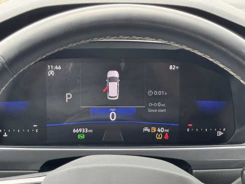 Used 2024 Volkswagen Tiguan SE FWD image 16