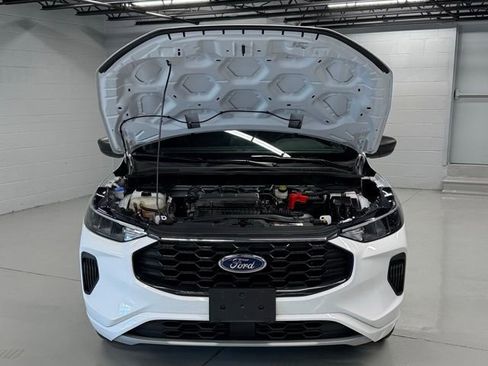 Used 2023 Ford Escape ST-Line AWD/4WD image 28