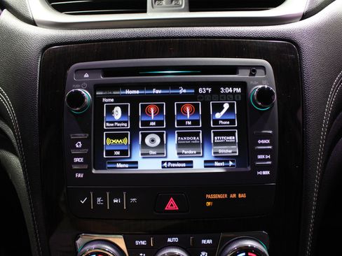 Used 2017 Chevrolet Traverse LT FWD image 13