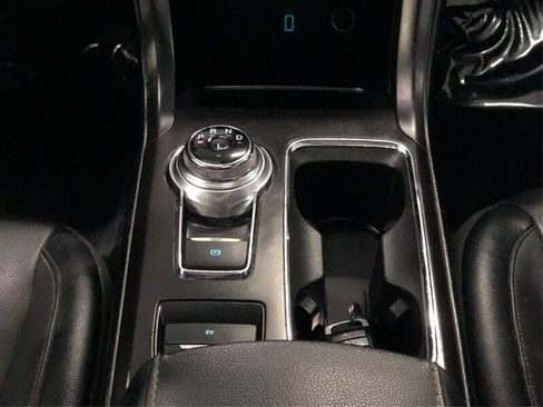 Used 2018 Ford Fusion Energi Titanium FWD image 27