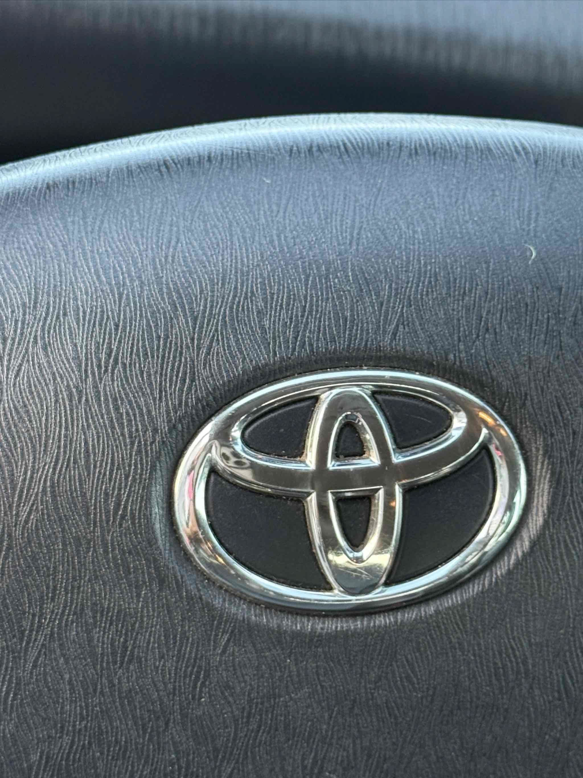 Used 2017 Toyota Prius V Four FWD image 24