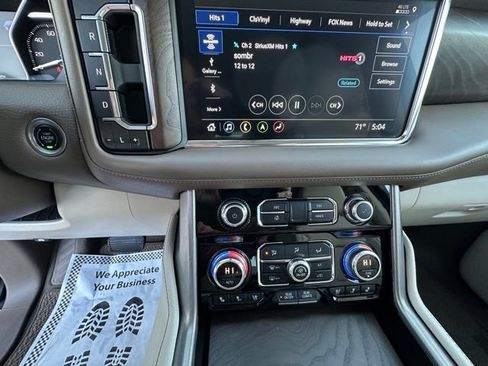 Used 2021 GMC Yukon Denali AWD/4WD image 23