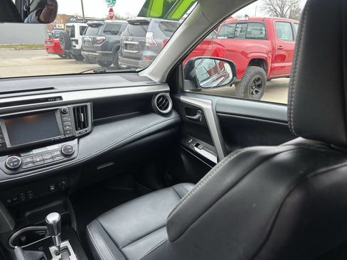 Used 2017 Toyota RAV4 Limited image 26