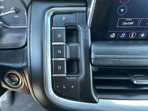 Used 2021 GMC Yukon SLE w/ Gmc Pro Safety Plus Package image 16