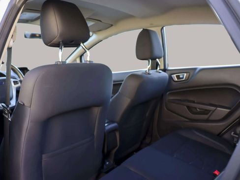 Used 2016 Ford Fiesta SE image 25