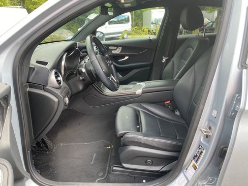 Used 2023 Mercedes-Benz GLC 300 4MATIC Coupe image 12