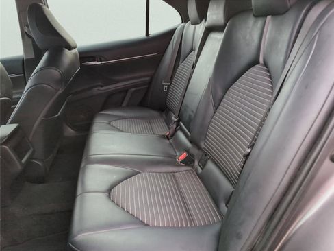 Used 2021 Toyota Camry SE image 26