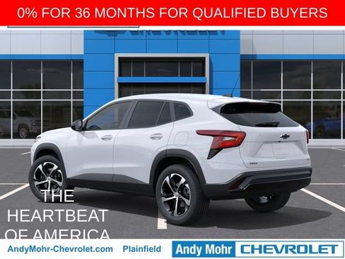 New 2026 Chevrolet Trax RS w/ Sunroof Package FWD image 5