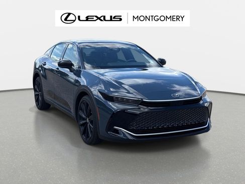 Used 2025 Toyota Crown Nightshade AWD/4WD image 1