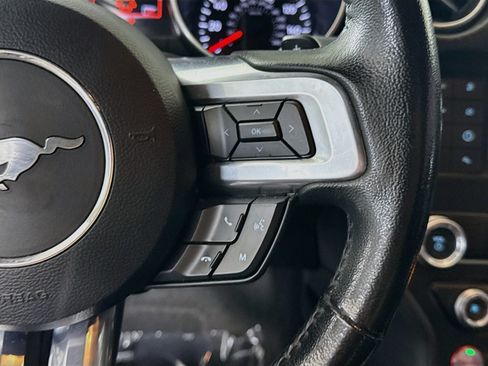 Used 2020 Ford Mustang Coupe RWD image 15