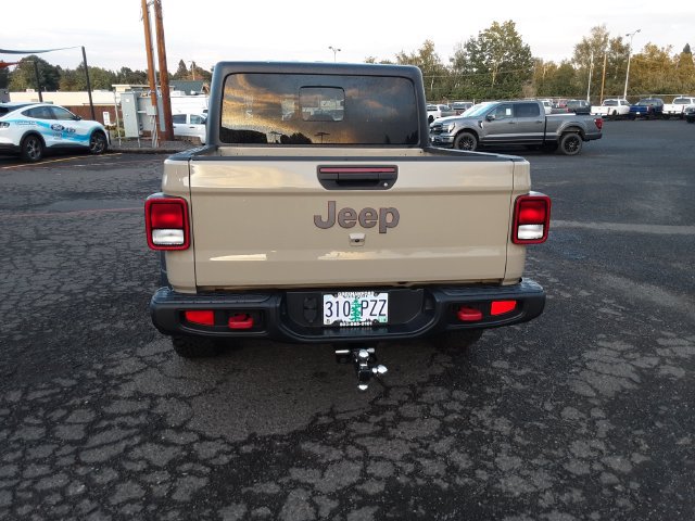 Used 2020 Jeep Gladiator Rubicon w/ Trailer Tow Package AWD/4WD image 4