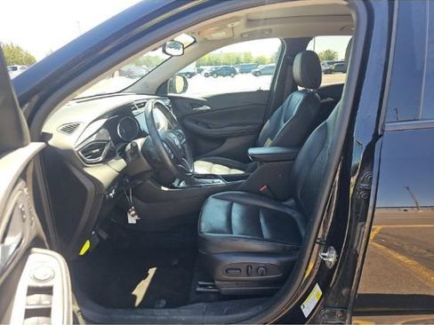 Used 2022 Buick Encore GX Essence w/ Experience Buick Package FWD image 3