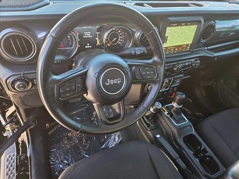 Used 2022 Jeep Gladiator Sport image 10